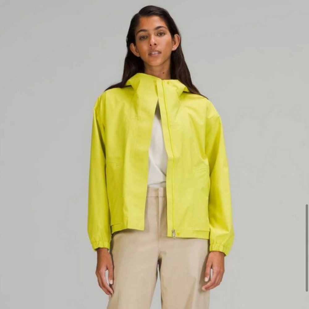 lululemon Lab Waterproof Shell - Picture 5 of 13